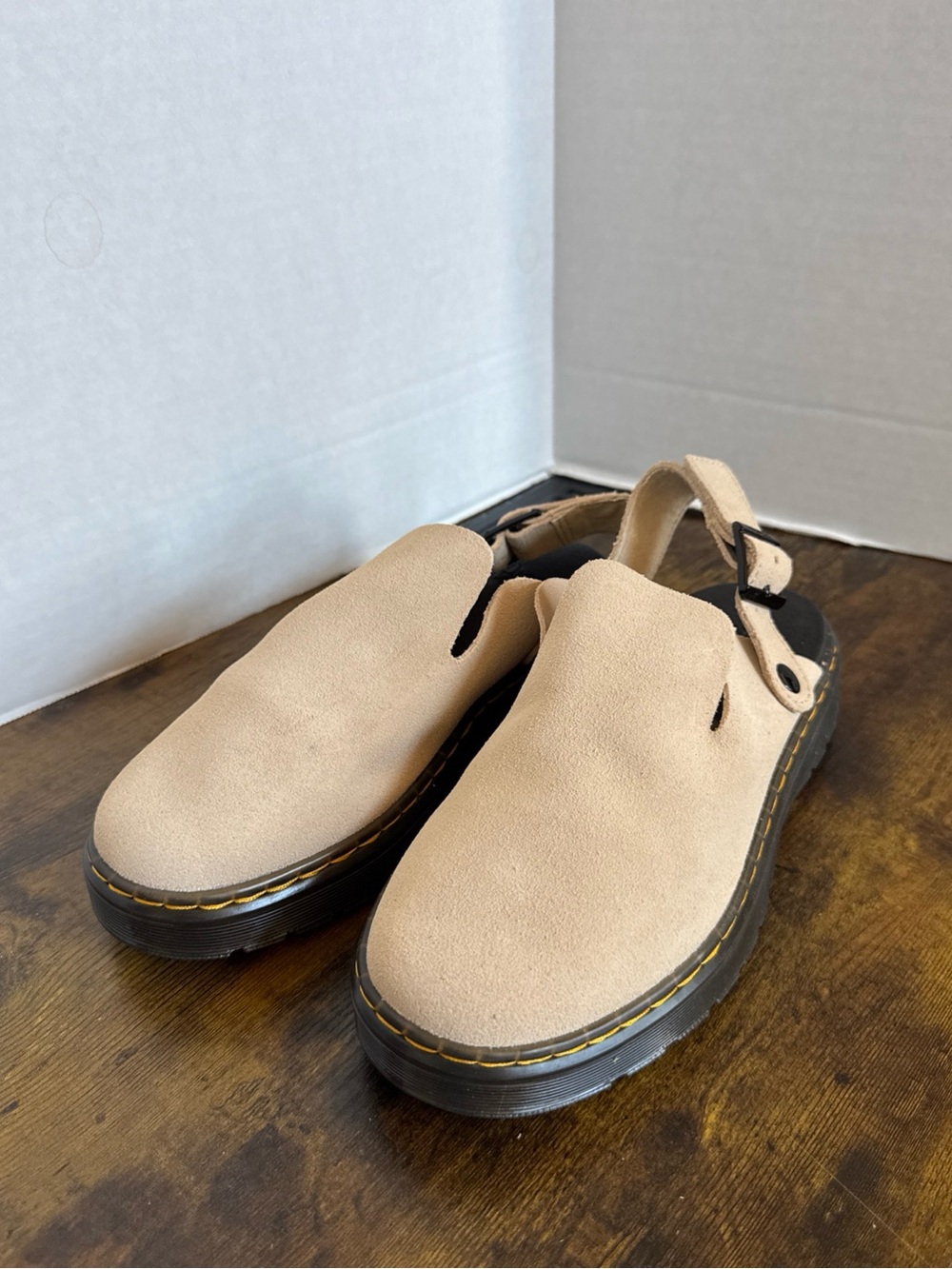 Dr. Martens Carlson Suede Slingback Mules US Womens 7 EU 38 Beige Sand Boho NWOB